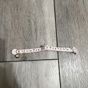 gold and pink kitten collar!